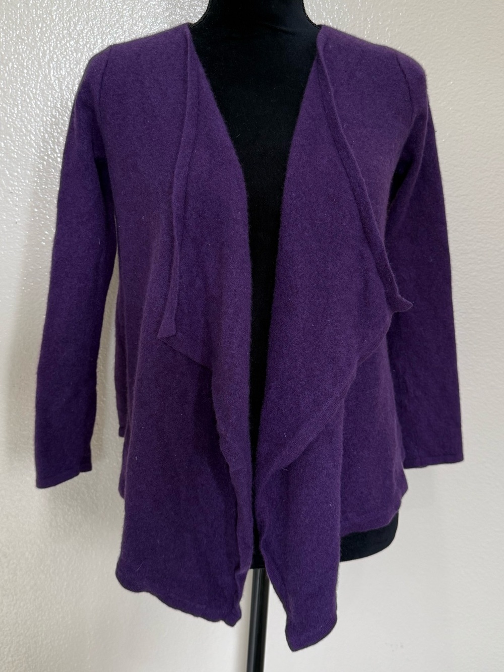 Saks Fifth Avenue BLACK 100% Cashmere Purple Waterfall Cardigan Quiet Luxury - Picture 2 of 7